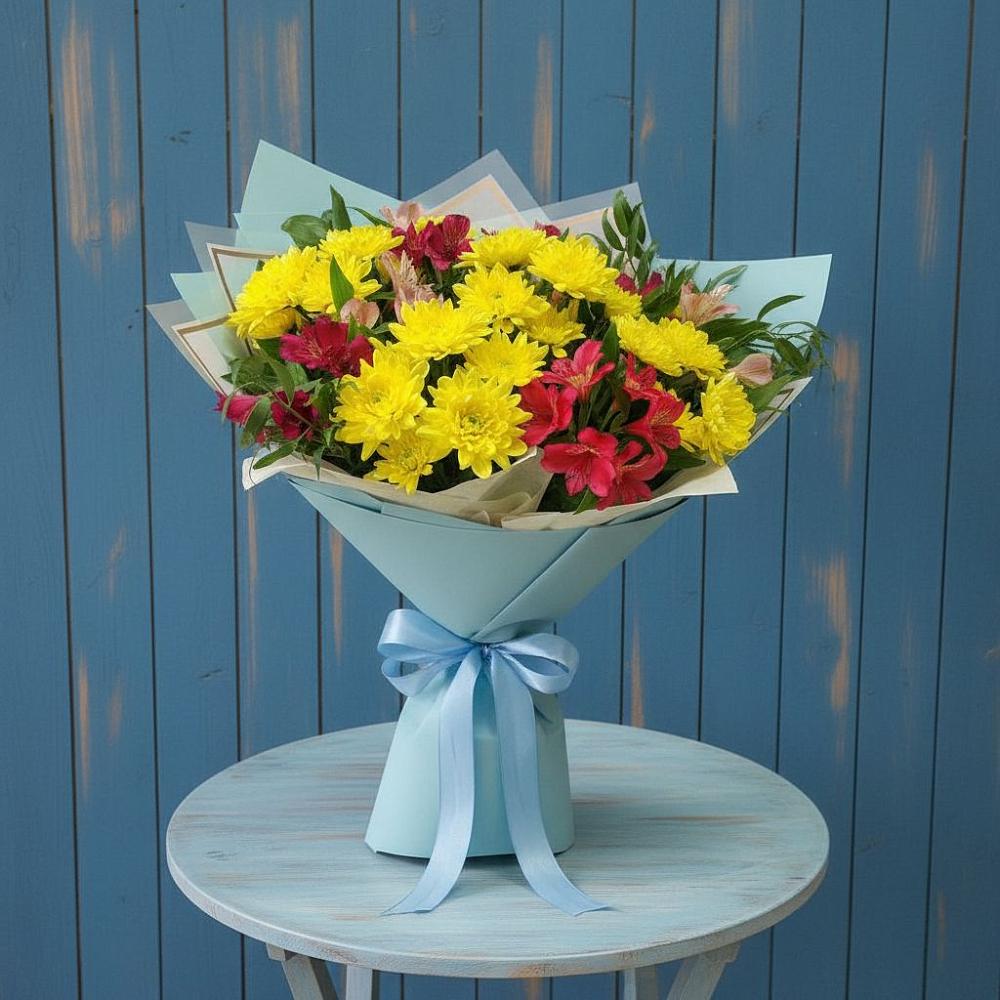 Букет цветов из: Альстромерии и Хризантемы в Карпинске