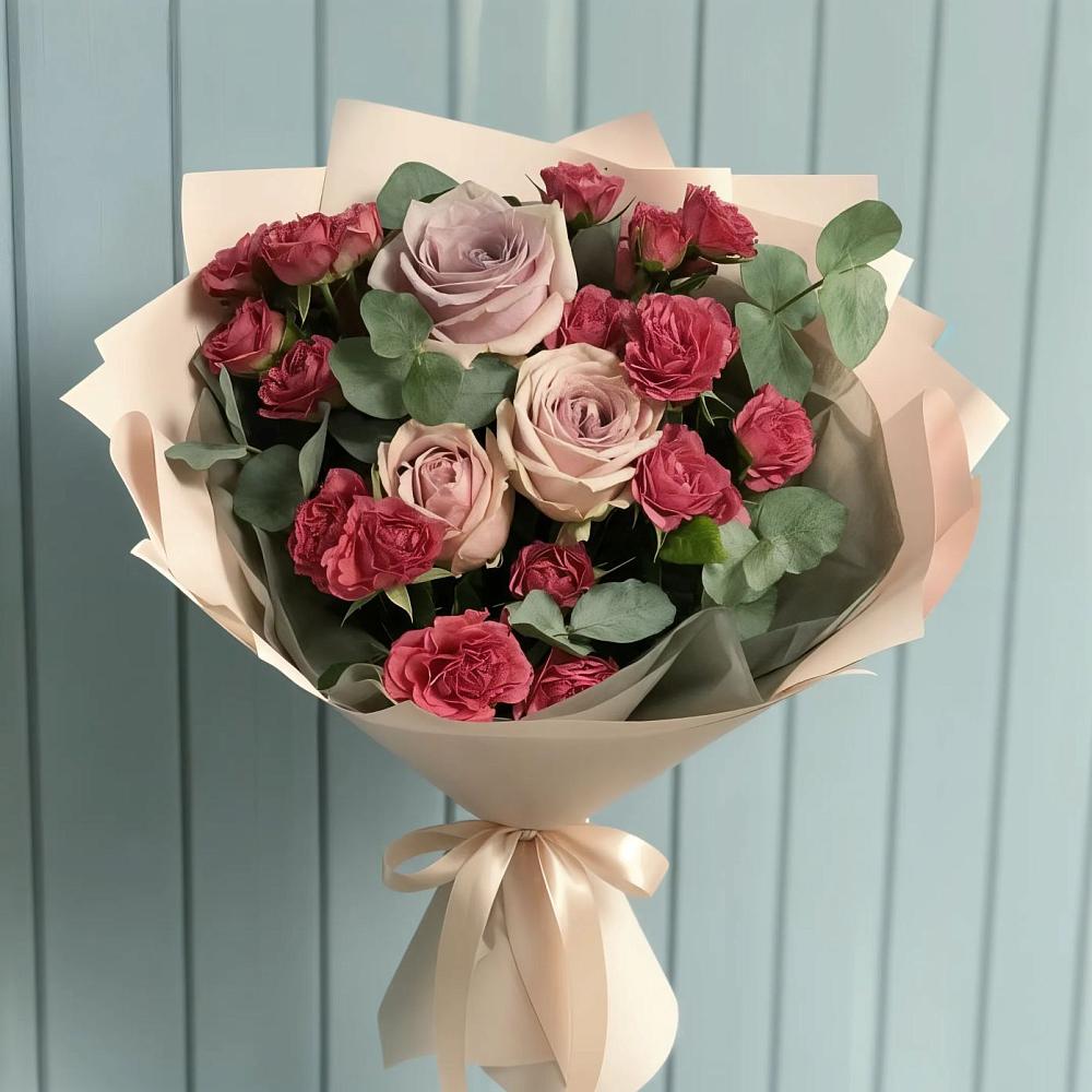 Букет цветов из: Гвоздики и Розы в Карпинске