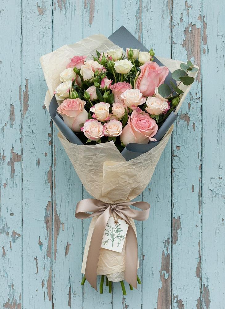 Букет цветов из: Розы в Карпинске