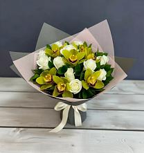 Букет цветов из:  Орхидеи и Розы в Карпинске