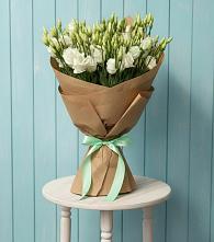 Букет цветов из:  Лизиантусы в Карпинске