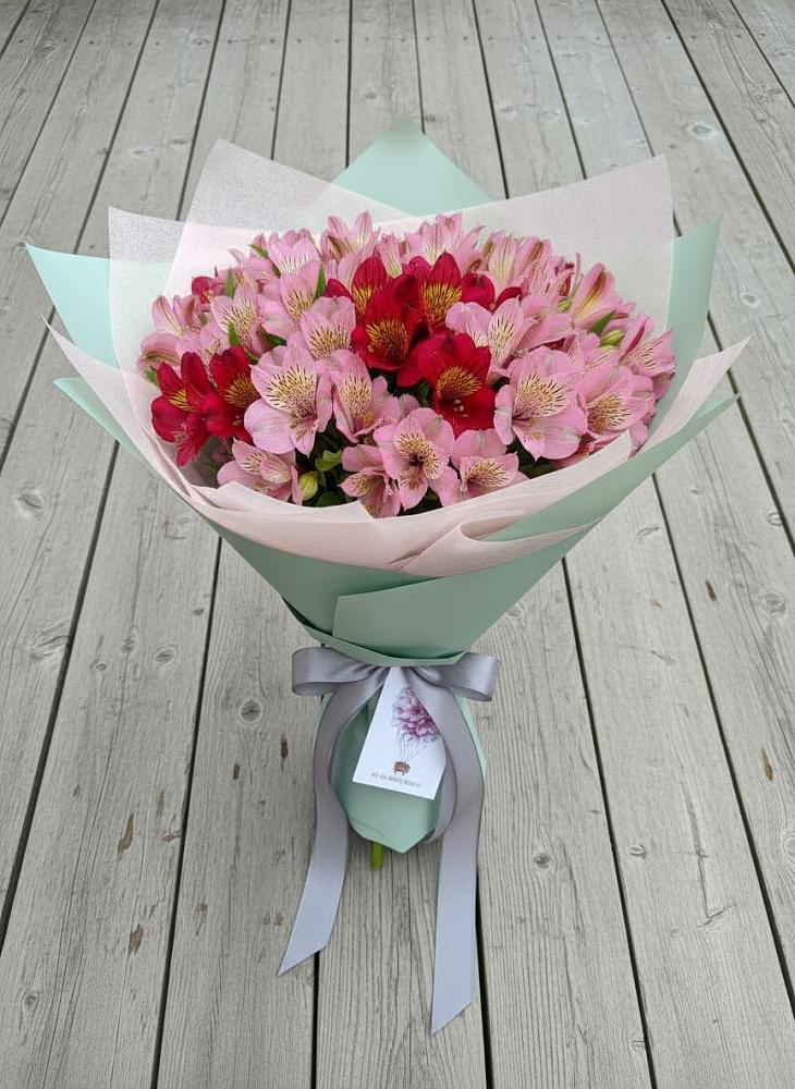 Букет цветов из: Альстромерии в Карпинске