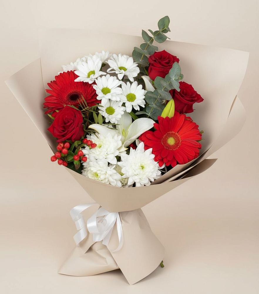 Букет цветов из: Розы, Хризантемы, Герберы и Лилии в Карпинске