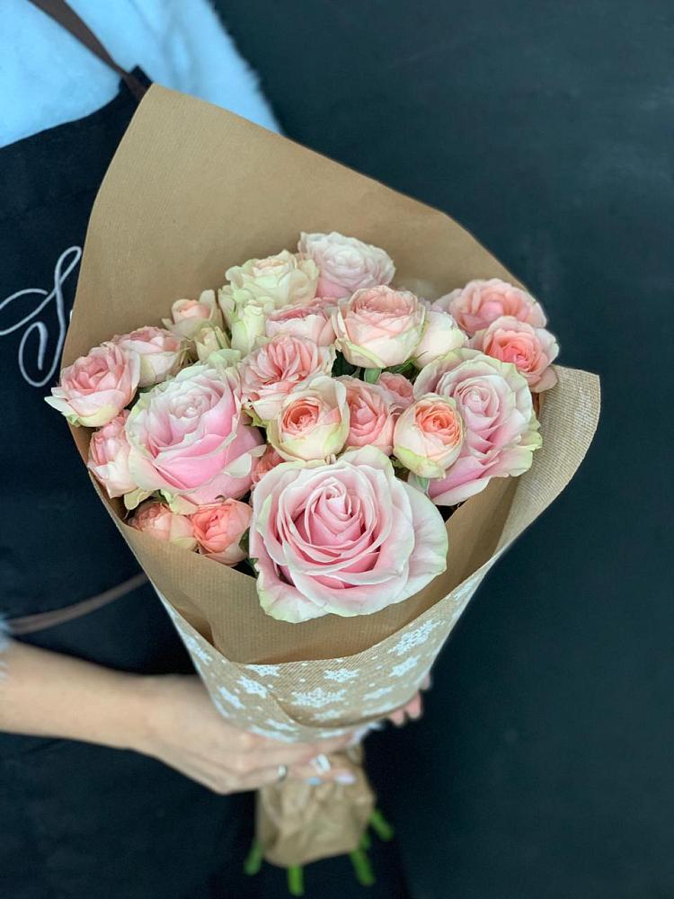 Букет цветов из: Хризантемы и Розы в Карпинске