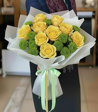 Букет цветов из:  Хризантемы и Розы в Карпинске