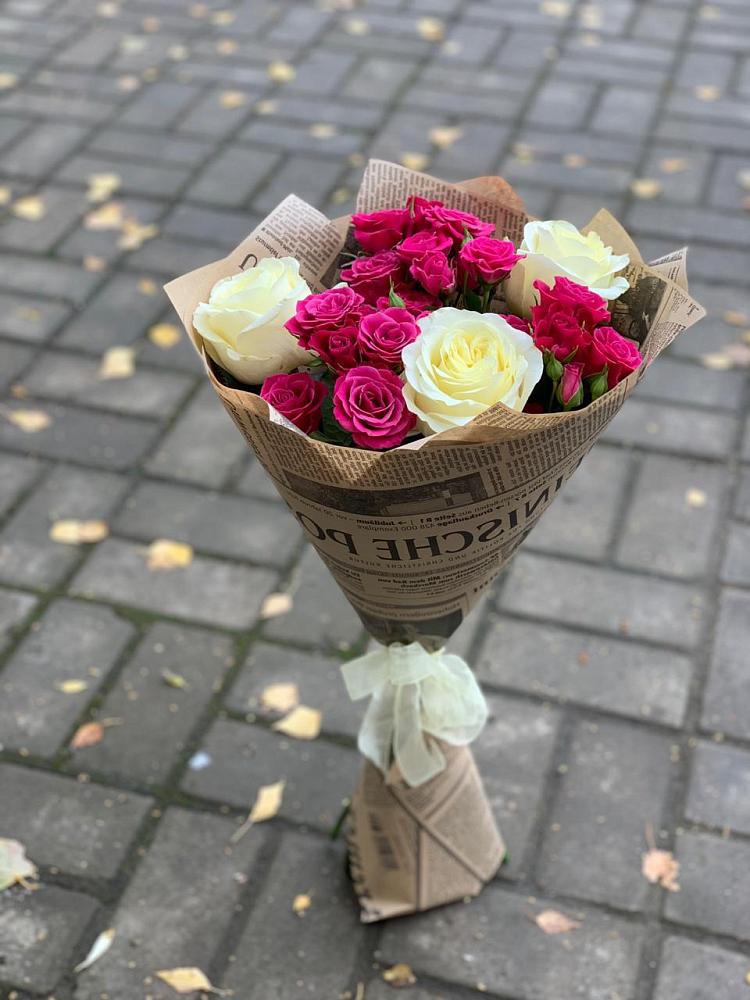 Букет цветов из: Розы в Карпинске