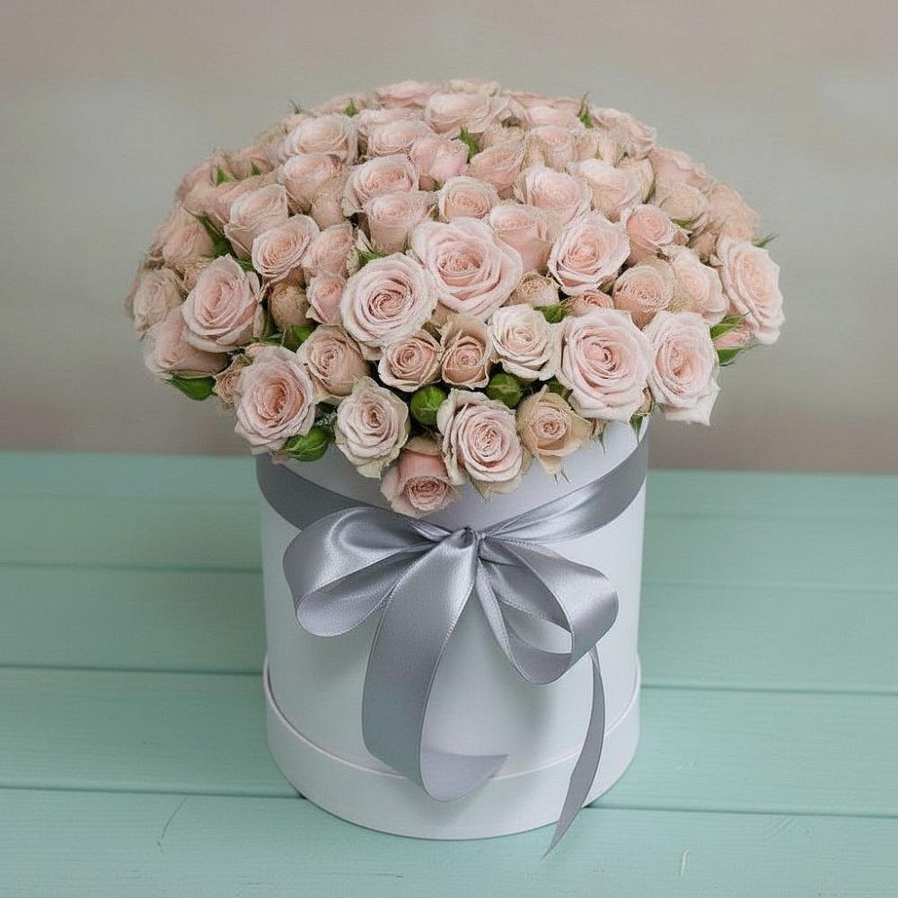 Цветочная композиция из Розы в шляпной коробке в Карпинске